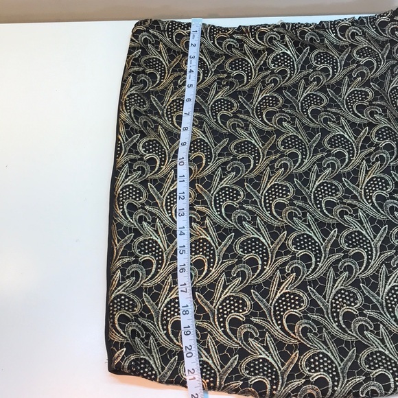 Max Black & Gold Embroidered Overlay Skirt Size XL - Picture 9 of 12